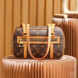 [홍콩명품.LOUIS VUITTON] 루이비통 25SS 로고 모노그램 CITE 크로스백 M46321, BGM5445, GU2, 홍콩명품가방,명품쇼핑몰,크로스백,핸드백,구매대행