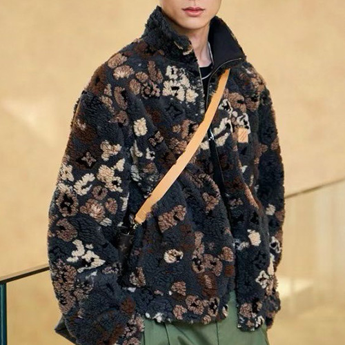 [홍콩명품.LOUIS VUITTON] 루이비통 25SS 로고 카모플라쥬 플리스 리버서블 자켓 1AIMJR, BM24118, KB, 레플리카의류,미러급사이트
