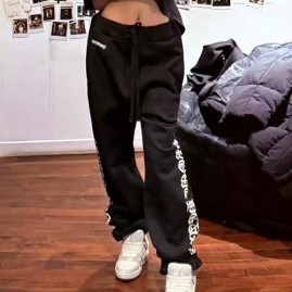 [홍콩명품.Chrome Hearts] 크롬하츠 25SS 로고 기모 조거 팬츠 바지 (블랙), BM24127, KB, 레플리카의류,미러급사이트