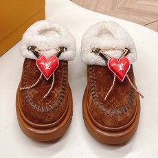 [가격문의][홍콩명품.LOUIS VUITTON] 루이비통 25SS 로고 여성 시어링 하트 장식 레더 가죽 뮬 슬리퍼 (3컬러), SE5986, GHS, 명품스니커즈,운동화,구두,로퍼,하이탑,신발