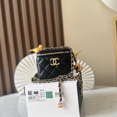 [가격문의][홍콩명품.CHANEL] 샤넬 25SS 로고 퀄팅 레더 가죽 미니 박스백 크로스백 (블랙-금장), BGM5467, YF, 홍콩명품가방,명품쇼핑몰,크로스백,핸드백,구매대행