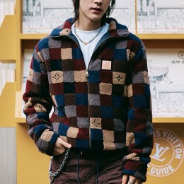 [홍콩명품.LOUIS VUITTON] 루이비통 26SS 로고 패턴 플리스 바람막이 자켓 1AJCAT, BM24344, KK, 레플리카의류,미러급사이트